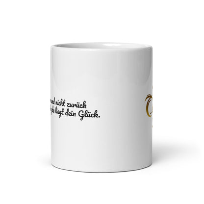 Weiße, glänzende Keramiktasse 325ml mit R36 Logo und Spruch, seitliche Ansicht