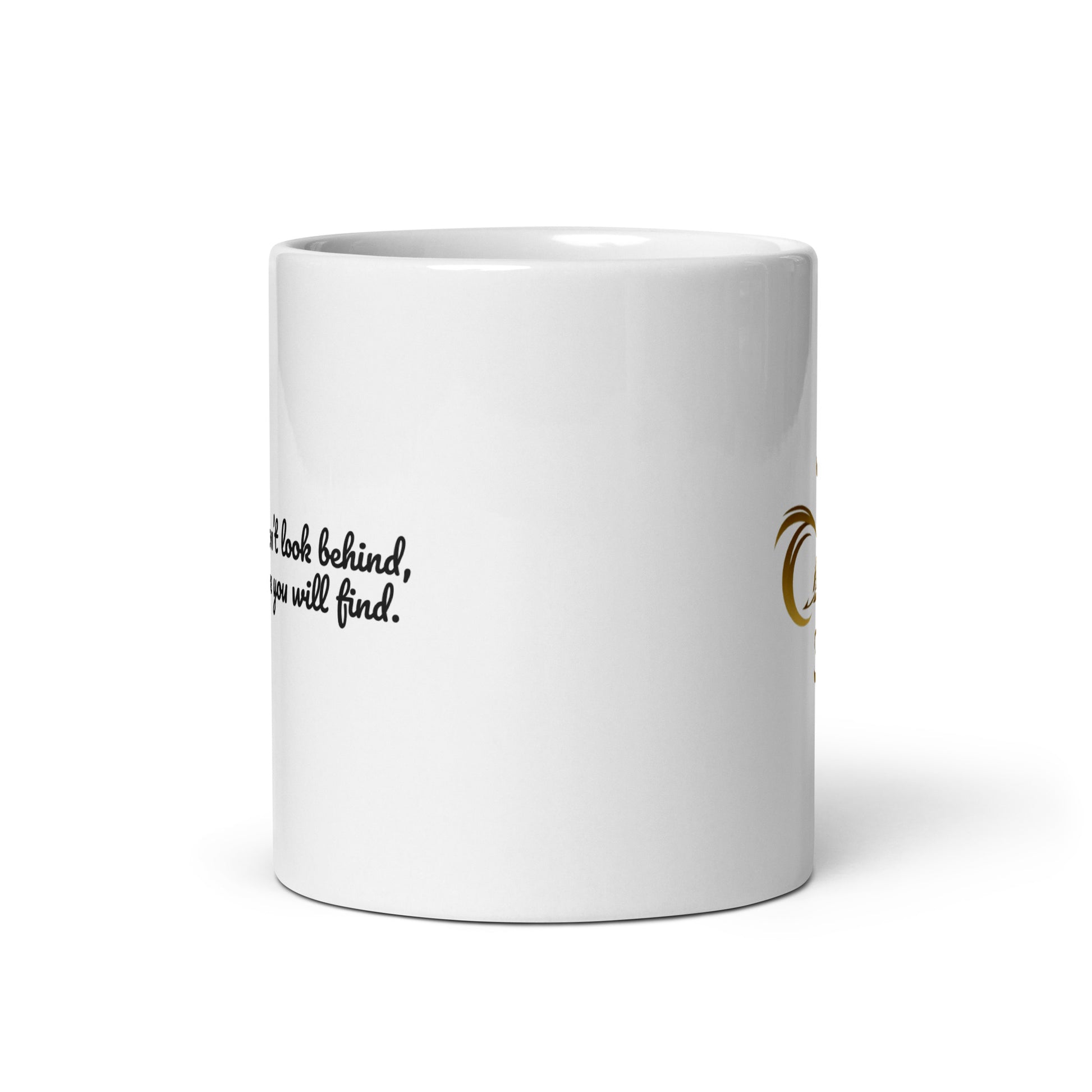 Weiße, glänzende Keramiktasse 325ml mit R36 Logo und Spruch, seitliche Ansicht