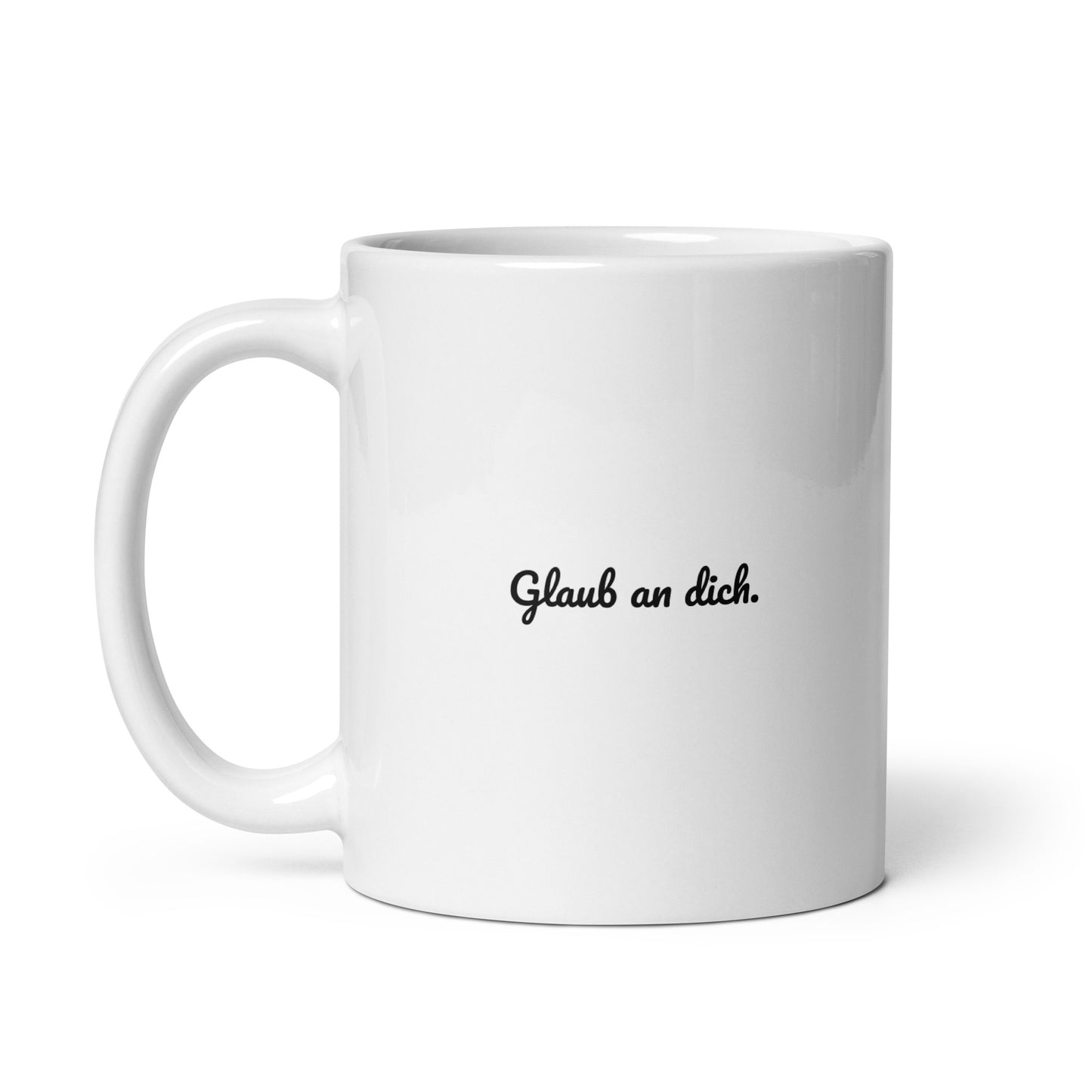 Weiße, glänzende Keramiktasse 325ml mit R36 Spruch „Mut“, Henkel links